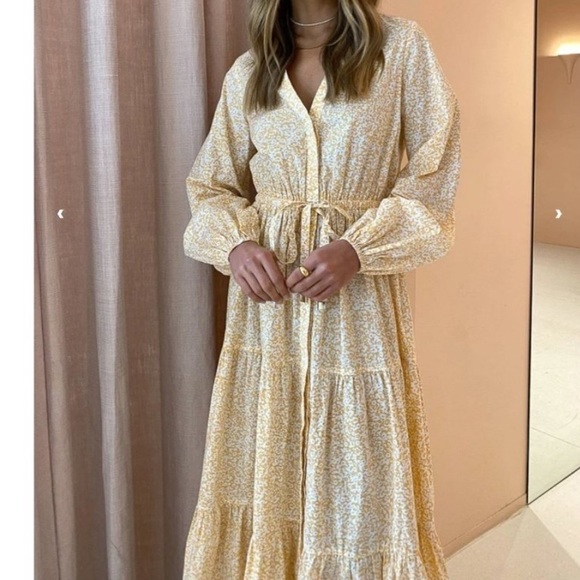 Nicola Waltz Maxi Dress in Peach Floral - Picture 2 of 5